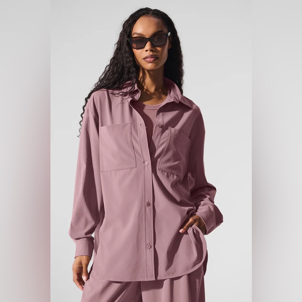 NWT Alo Yoga Dreamscape Button Down Long Sleeve (Smoky Quartz)